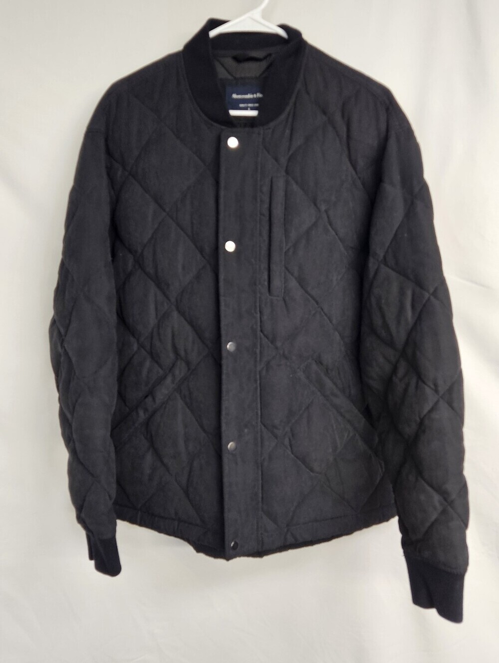 Banana Republic Men's Quilted Bomber Jacket Large Black Polyester Button front